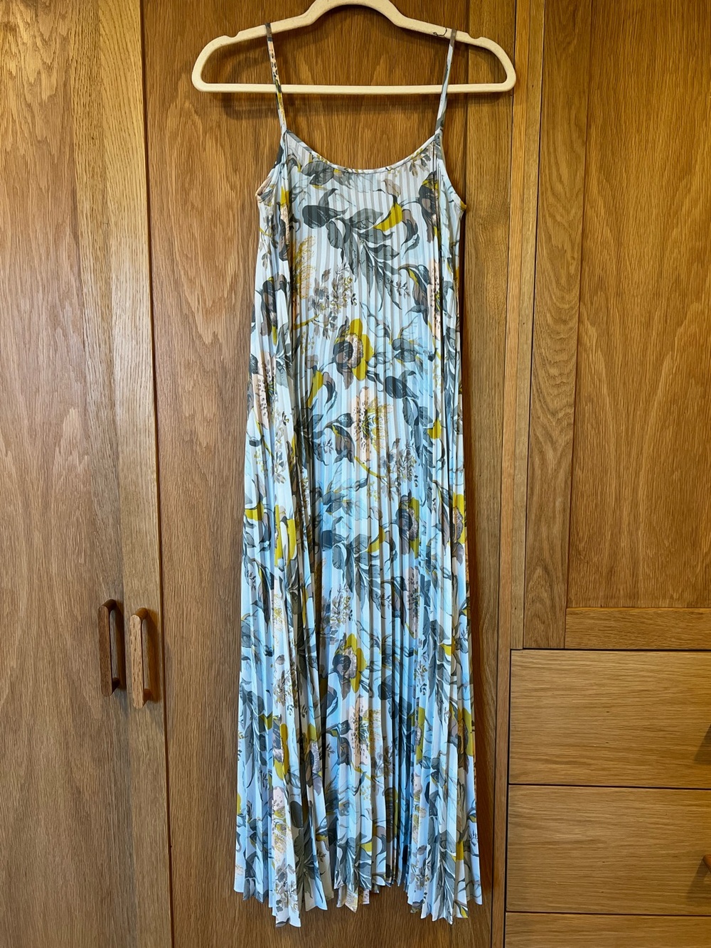Vince Marine Garden Pleated Cami Dress Surf Mist Floral Size XS Spring Colorful - Picture 5 of 6